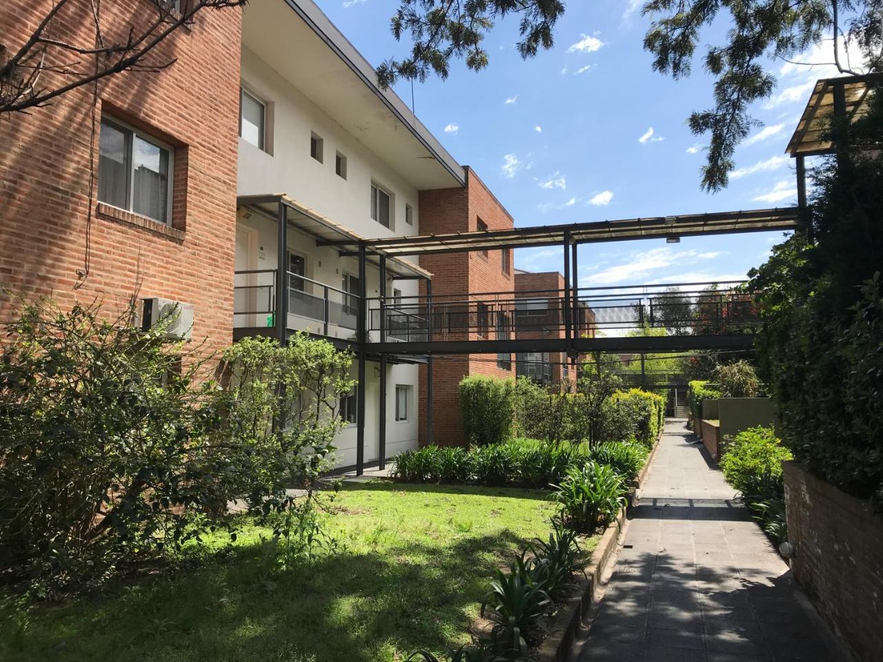 Apartamento En Country Pilar Piscina Parrilla Propia Hasta 4 Personas Eksteriør billede
