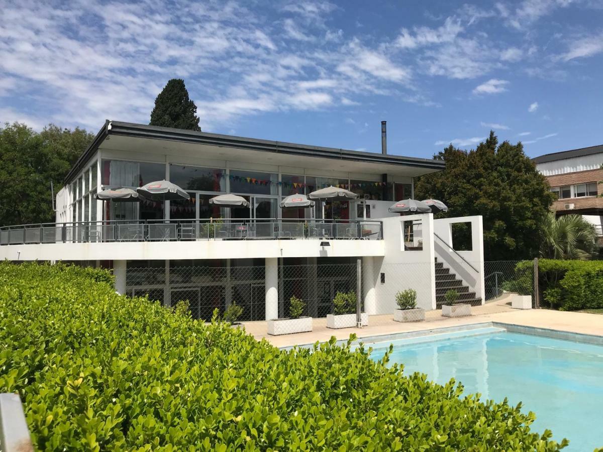 Apartamento En Country Pilar Piscina Parrilla Propia Hasta 4 Personas Eksteriør billede